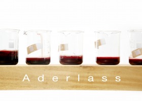 unterschiedliche, individuelle Mengen - ein Merkmal des traditionellen Aderlasses